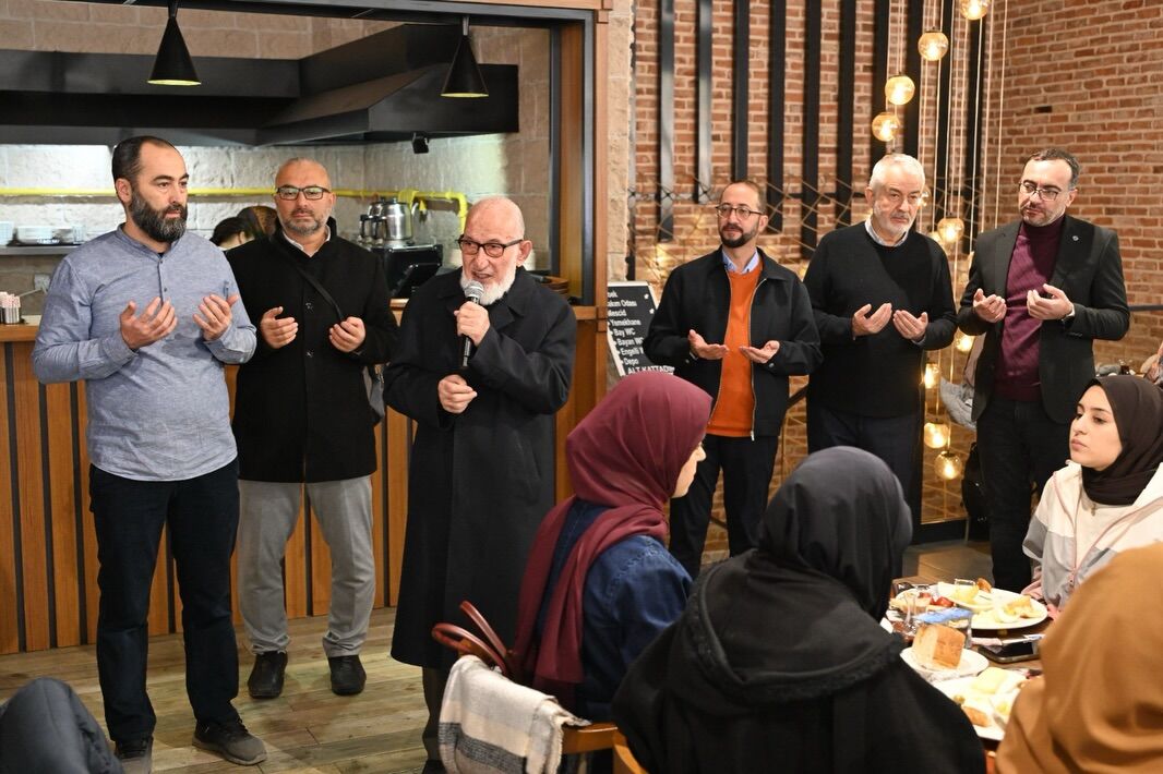 Başkan Başdeğirmen, Burak Derneği’nin Gazze’ye Destek Programına Katıldı (2)