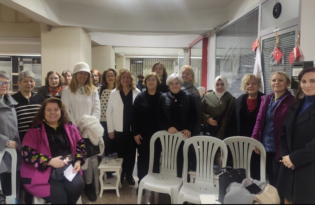Isparta Türk Kadinlar Bi̇rli̇ği̇ Öğrenci̇ler İçi̇n Seferber Oldu (6)