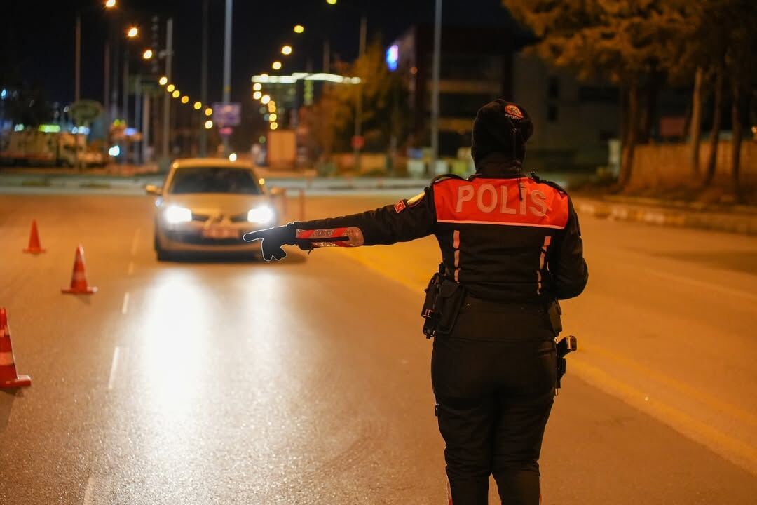 Isparta’da 5 Noktada Asayiş Denetimi (2)