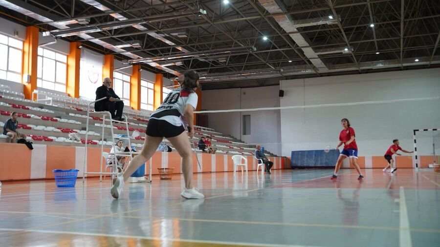 Isparta’da Badminton İl Şampiyonası Tamamlandı (2)