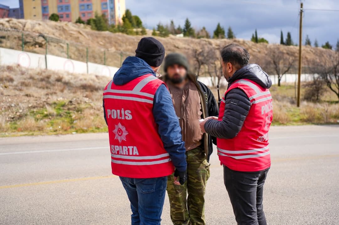Isparta’da Belirli Kavşaklarda Denetim Gerçekleştirildi (2)