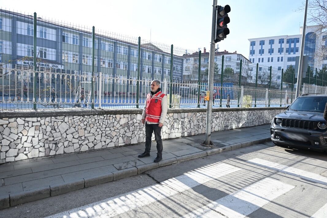 Isparta’da Okul Çevrelerinde Güvenlik Denetimleri Artırıldı (3)