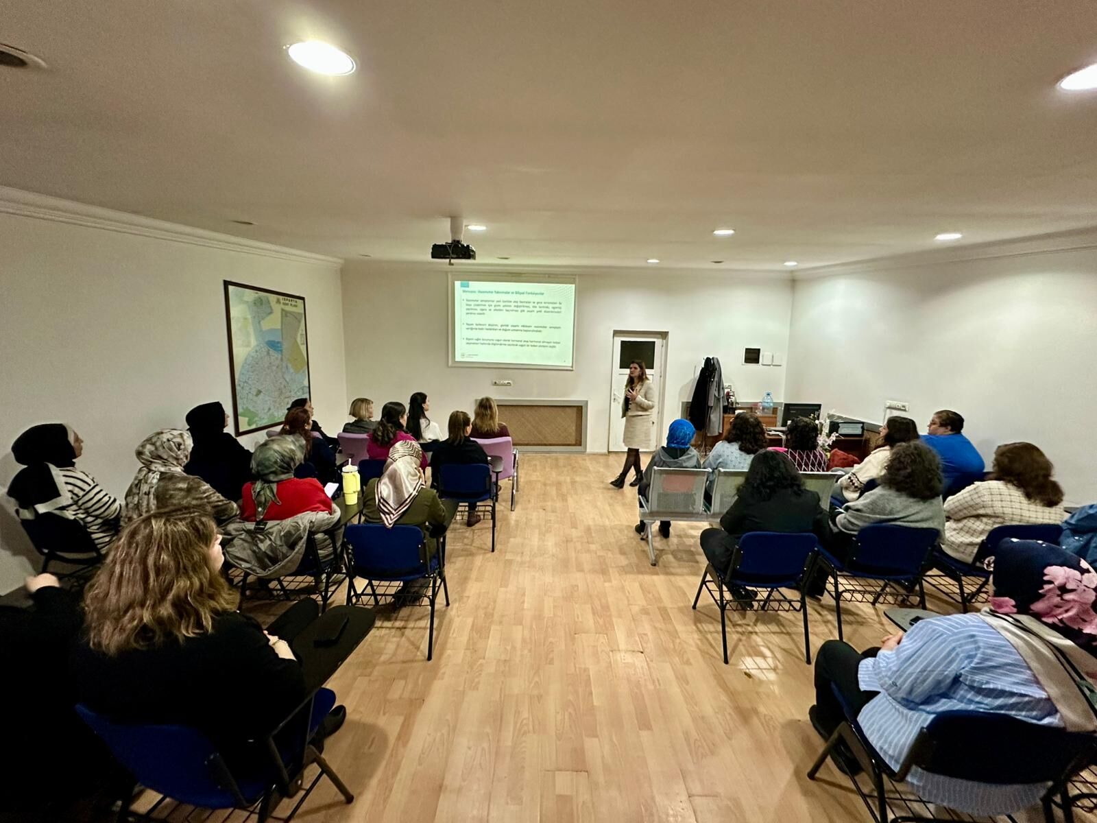 Isparta’da Sağlıklı Menopoz Okulu Açıldı
