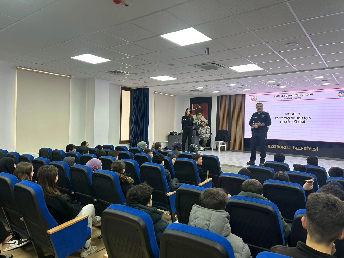 Keçiborlu İmam Hatip Ortaokulunda Trafik Güvenliği Semineri (3)