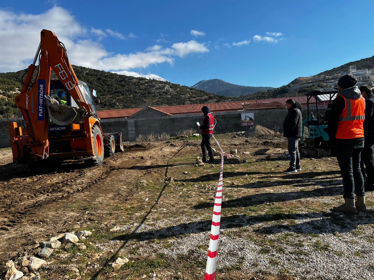 Müdür Ocak, İş Makineleri Operatörlük Sınavı’nı Yerinde Inceledi (2)