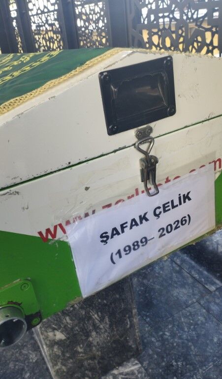 Safak Celik Intihar