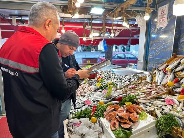 Su Ürünleri̇ Deneti̇mleri̇ Yapildi (5)