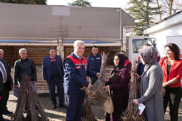 Yalvaç’ta Kuraklığa Dayanıklı Hünnap Üretimi 1