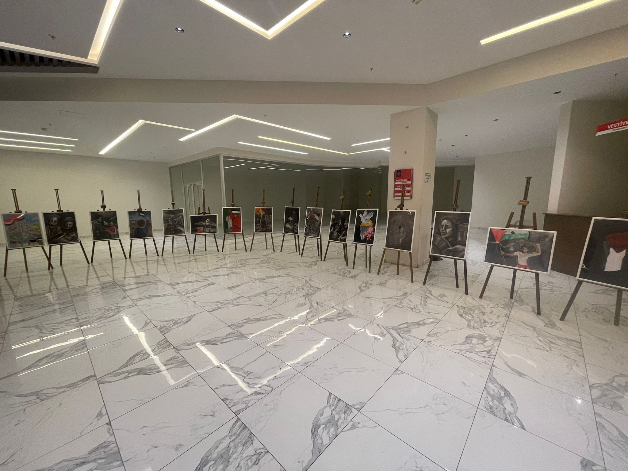 Yucel Arzen Haciogullari Ispartali Ogrencilerle Ayni Sahnede Ozel Video Haber (2)