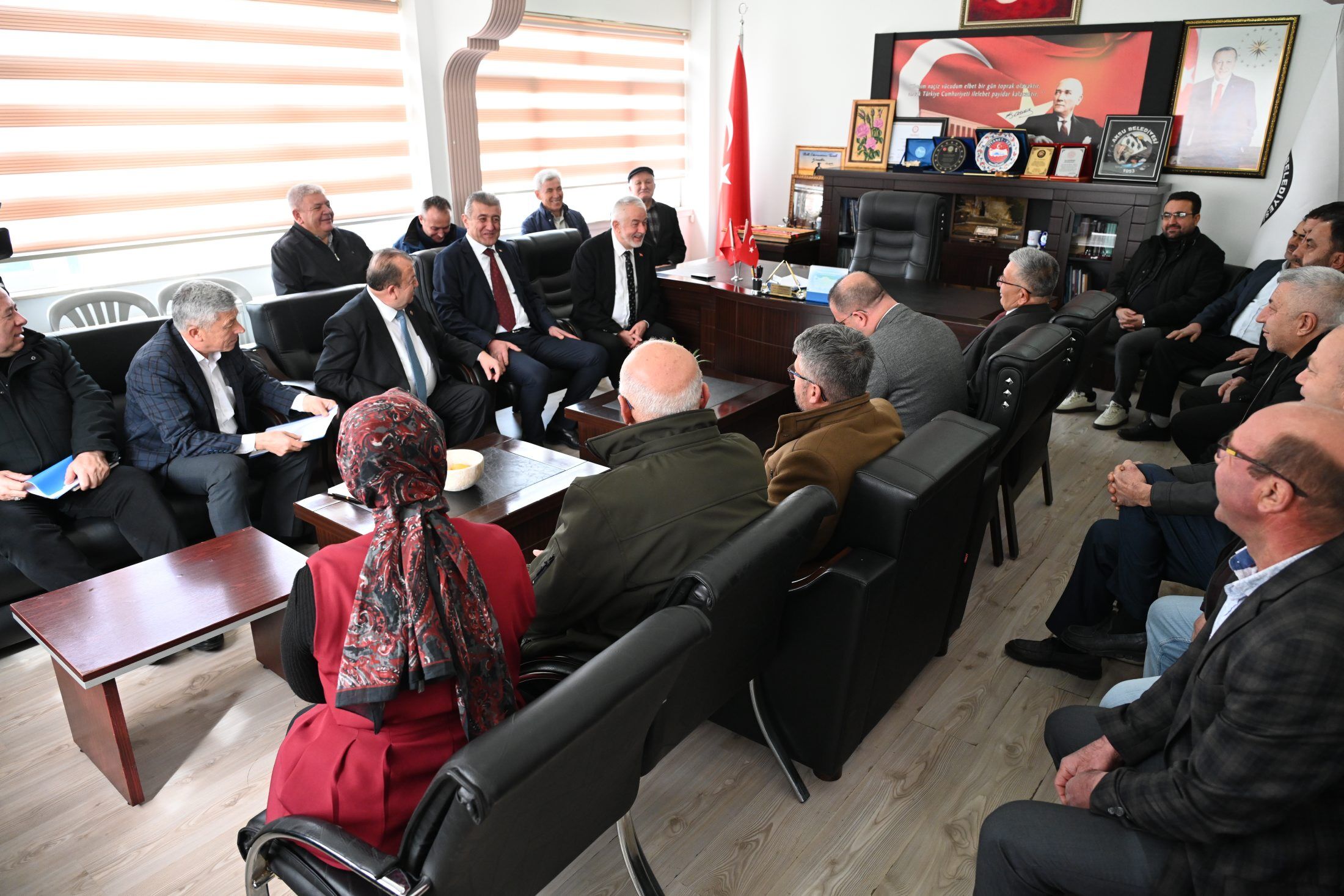 Baskan Aksu Muhtarlar Toplantisi (4)