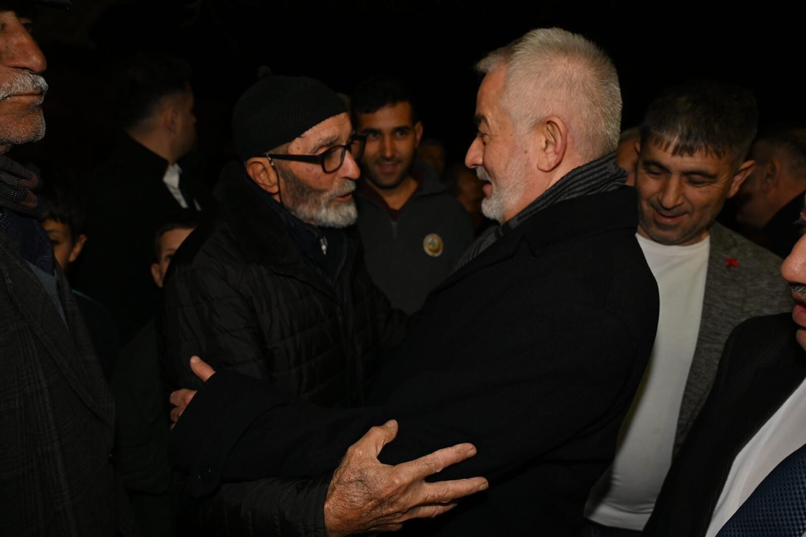 Başkan Başdeğirmen Bekirağalar Köyü’nde Vatandaşlarla Buluştu 3