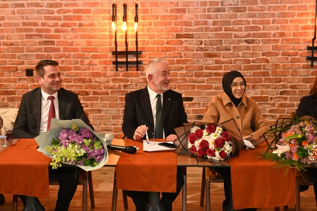 Başkan Başdeğirmen Belediye Personeliyle Yemekte Bir Araya Geldi (4)