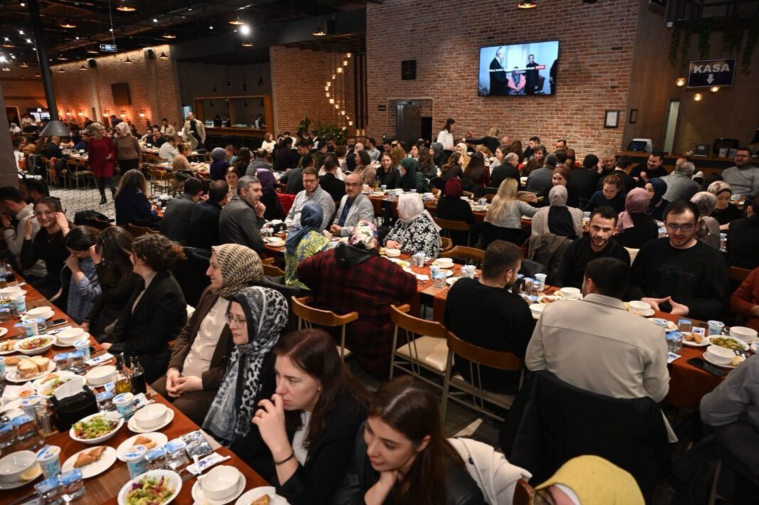 Başkan Başdeğirmen Belediye Personeliyle Yemekte Bir Araya Geldi (5)