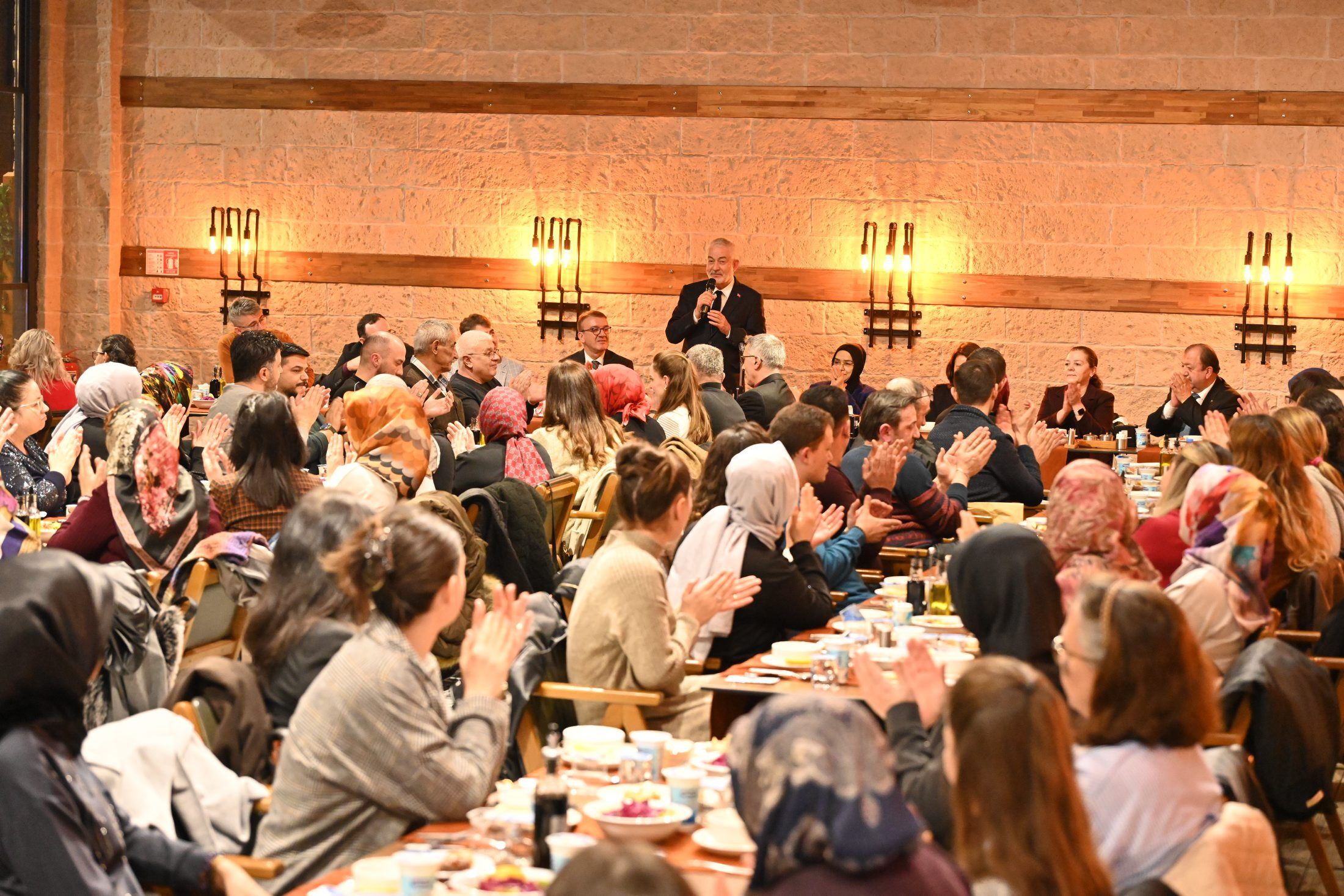 Baskan Kultur Saglik Sosyal Veteriner Mudurluk Personel Yemek (9)
