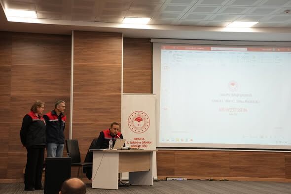 Bitki Reçete Sistemi İçin Bilgilendirme Toplantısı Düzenlendi (1)