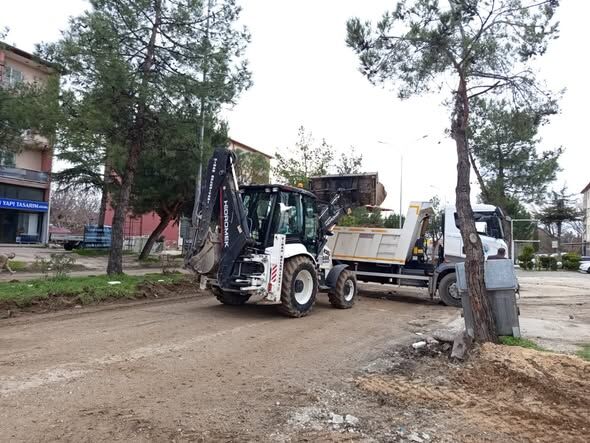 Dinar’da Yol Ve Çevre Düzenleme Çalışmaları Başladı 2
