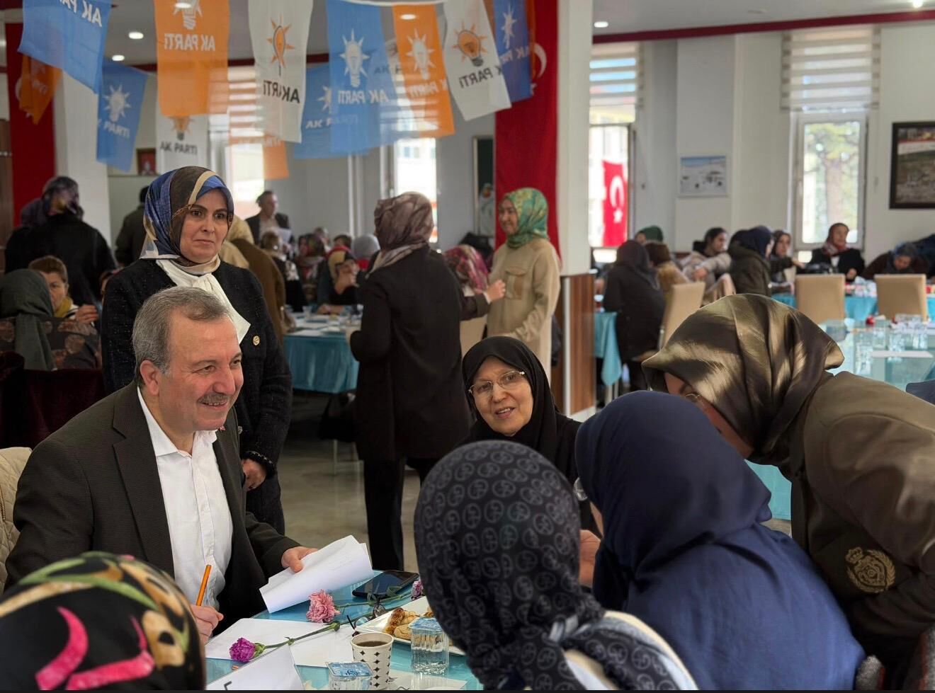 Isparta Ak Parti Kadın Kolları