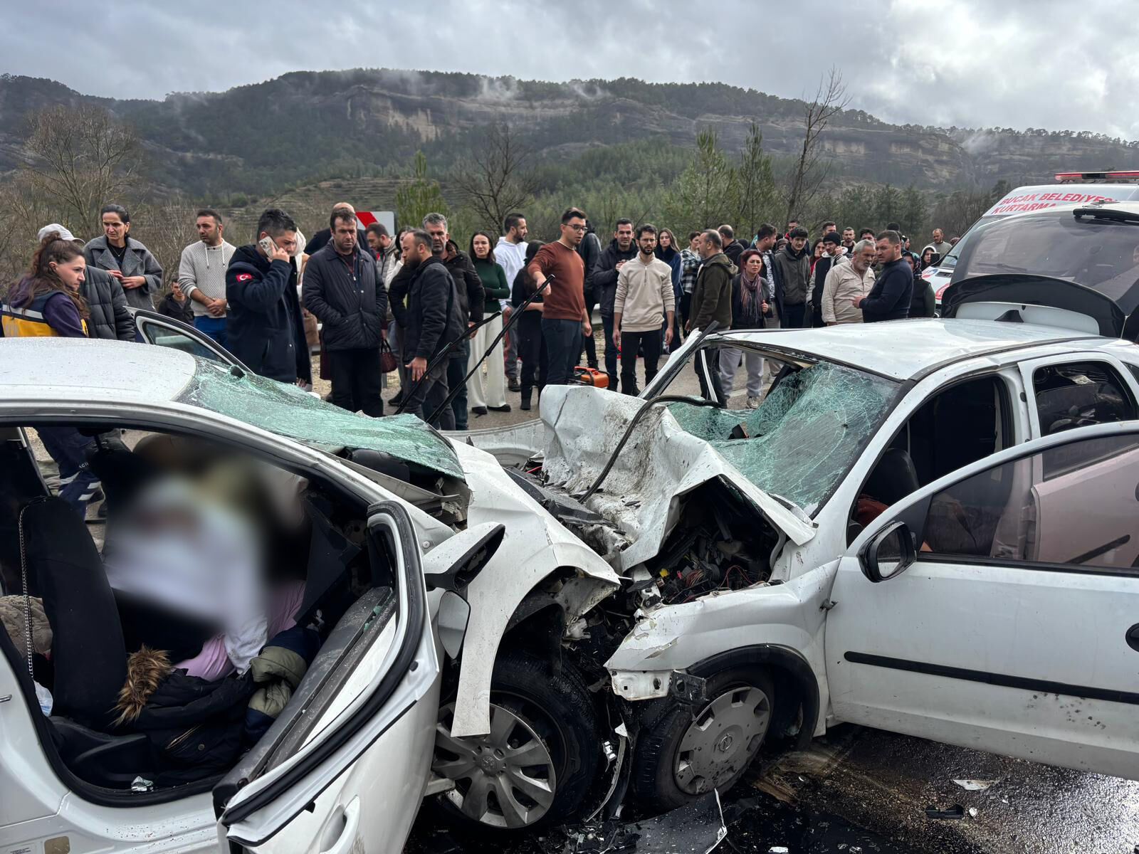 Isparta Antalya Karayolu Kaza (4)