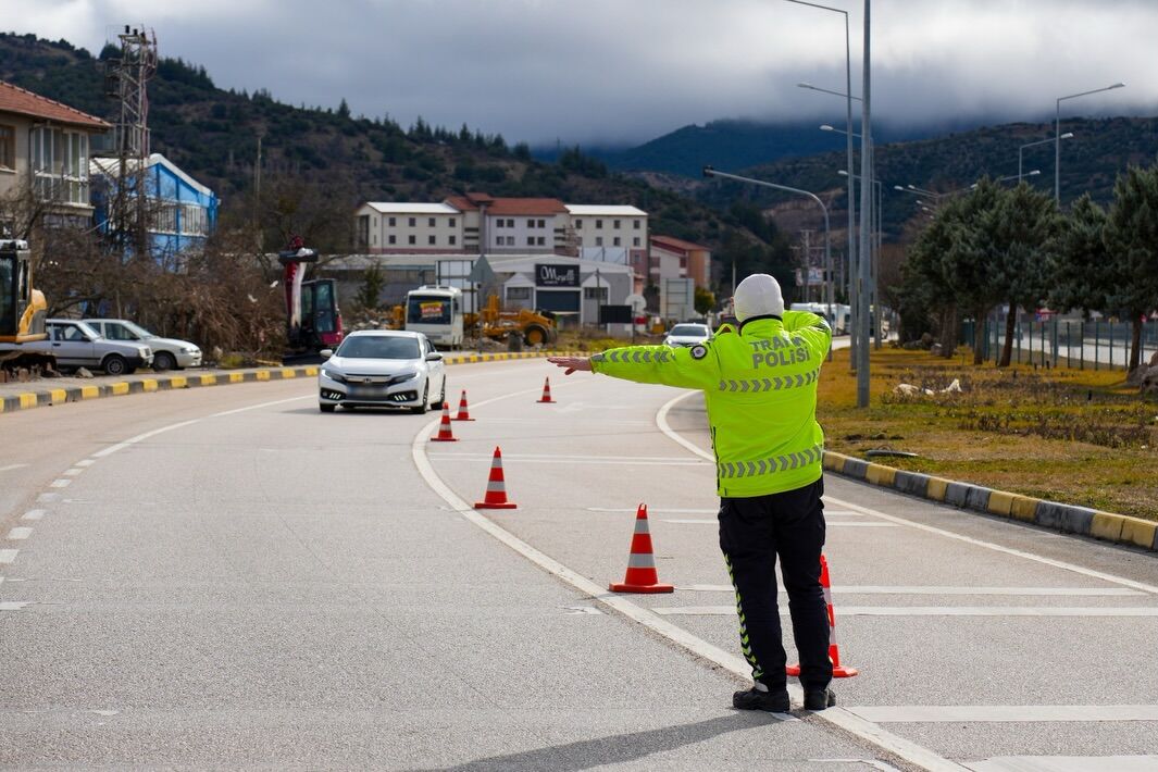 Isparta’da 3 Kavşakta Denetim Gerçekleşti (1)