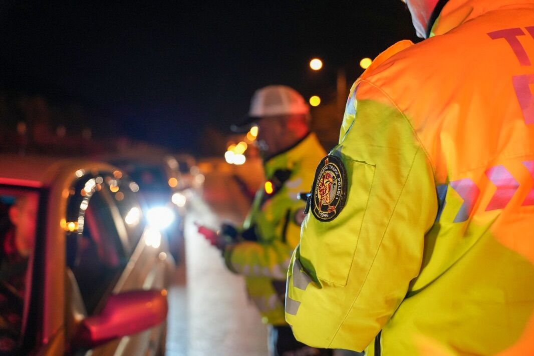 Isparta’da Gece Boyu Şok Yol Uygulaması (1)