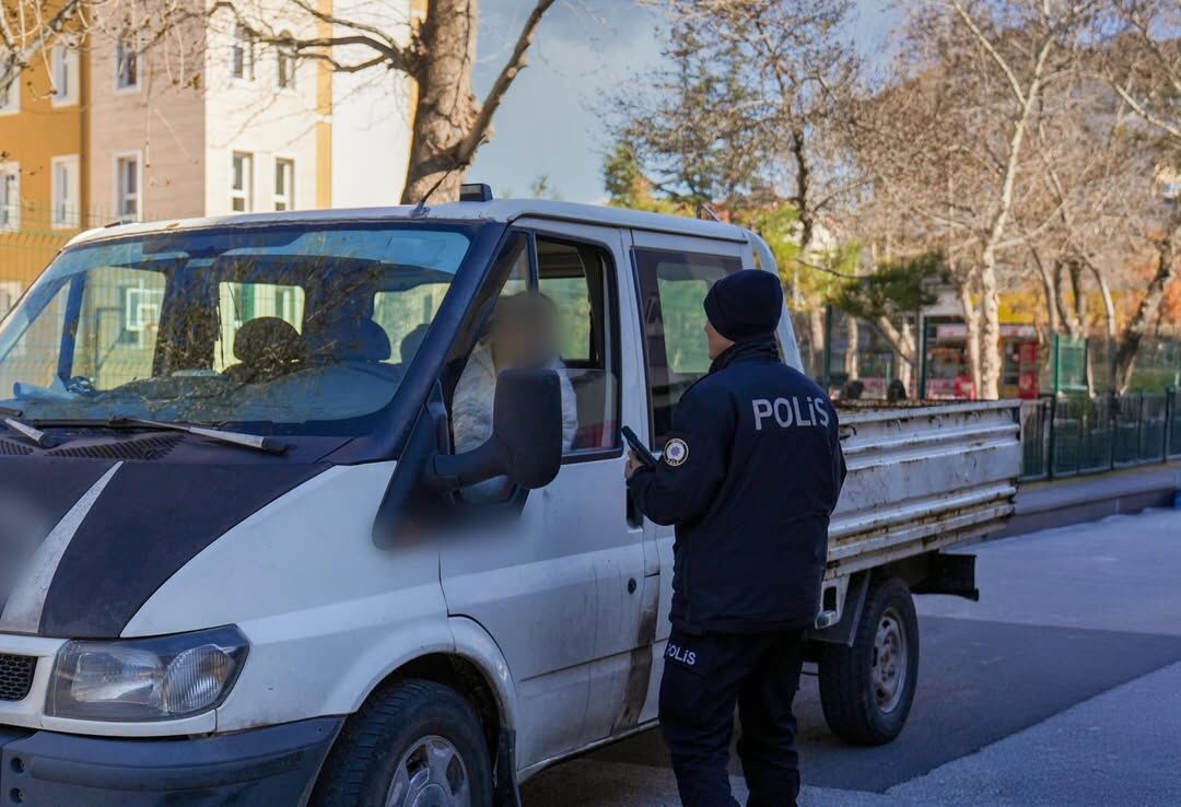 Isparta’da Okul Önleri Ve Asayiş Denetimi Yapıldı (7)