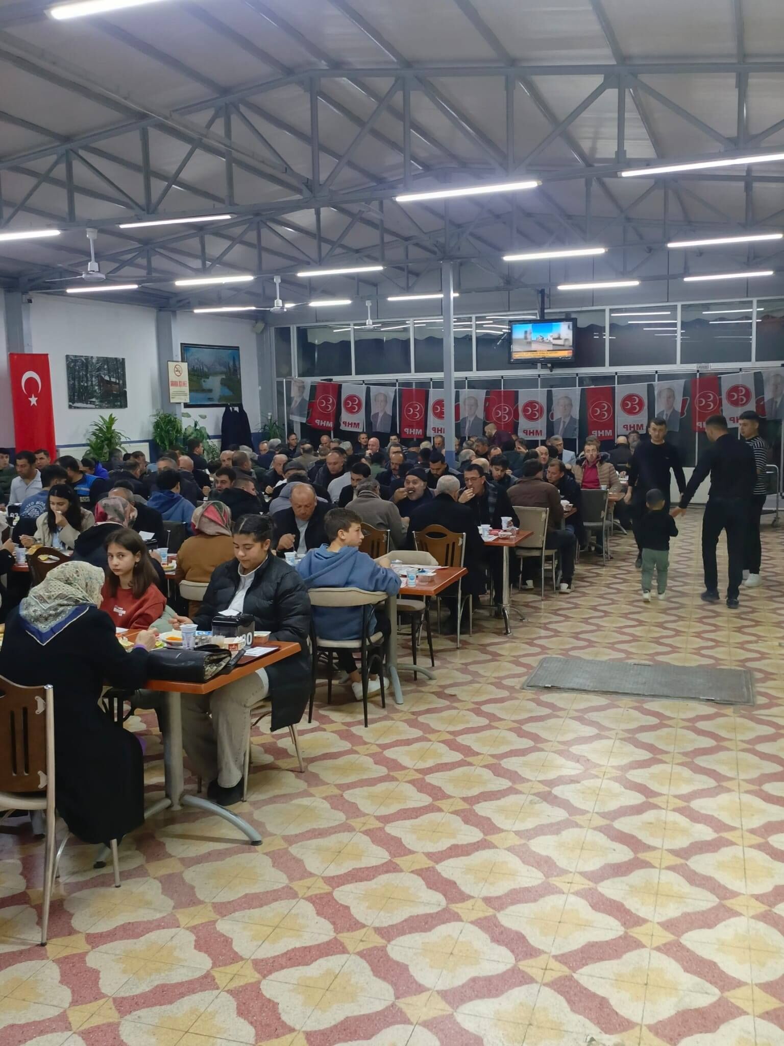Mhp Şarkikaraağaç Teşkilatı İftarda Buluştu 1