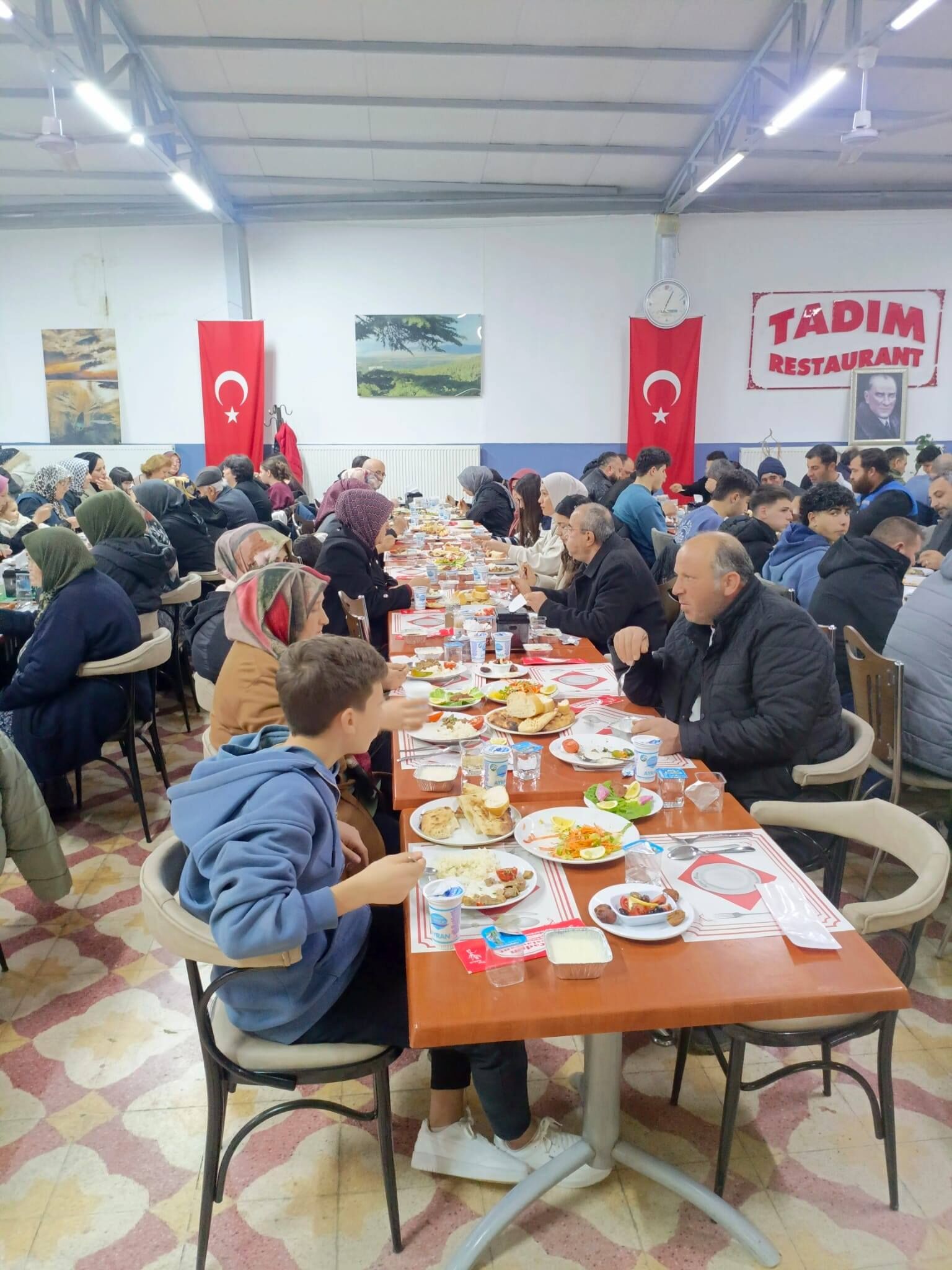 Mhp Şarkikaraağaç Teşkilatı İftarda Buluştu 3