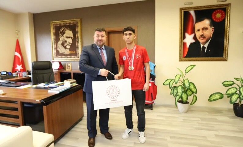 Okul Sporlarında Tarihi Başarı 2