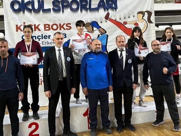Sivas’ta Ispartalı Sporculardan Madalya Yağmuru 3