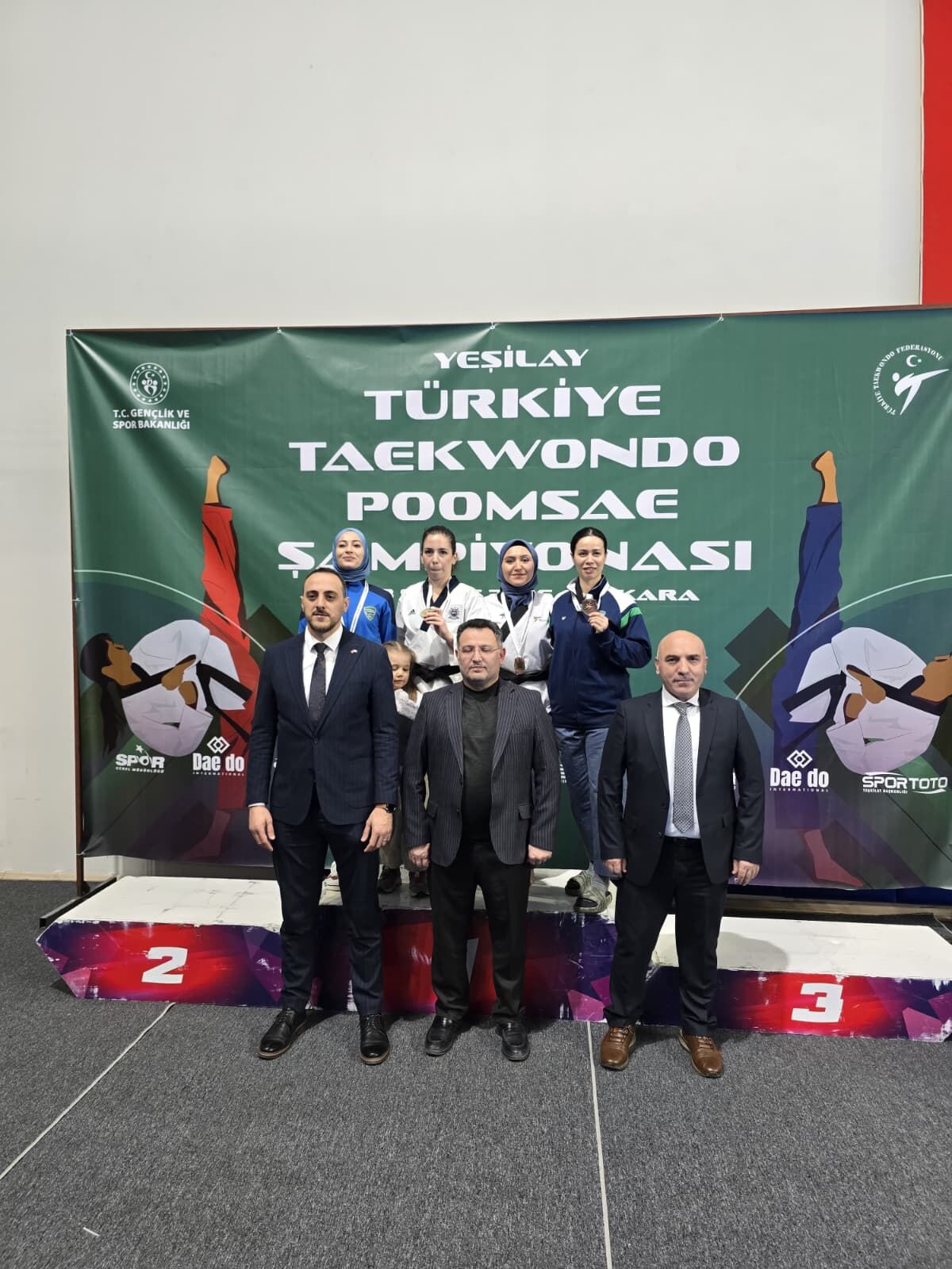Taekwondo Şampiyonasında Isparta Rüzgarı 2