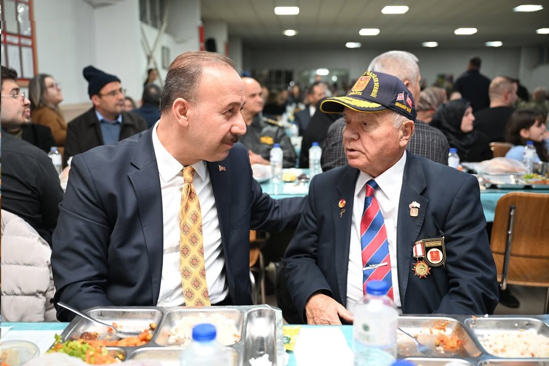 Vali Erin, Şehit Aileleri Ve Gazilerle Iftarda Buluştu (5)