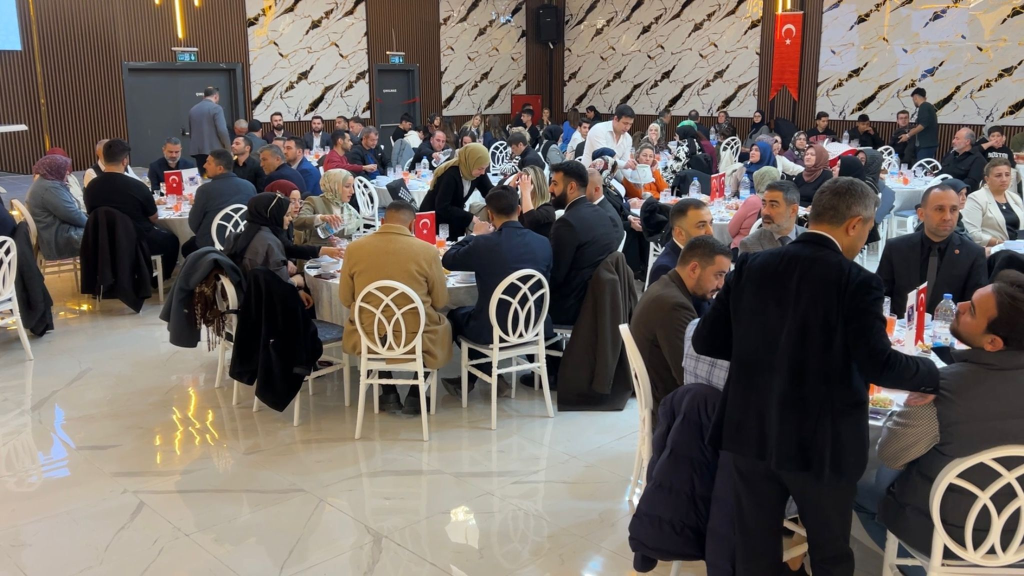 Bakan Uraloğlu, Isparta’da İş Dünyasıyla İftarda Buluştu (11)
