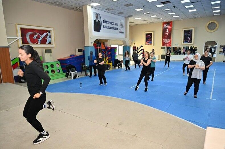 Belediye Kadınlara Spor Ve Sosyal Hayat Fırsatı Sunuyor 2