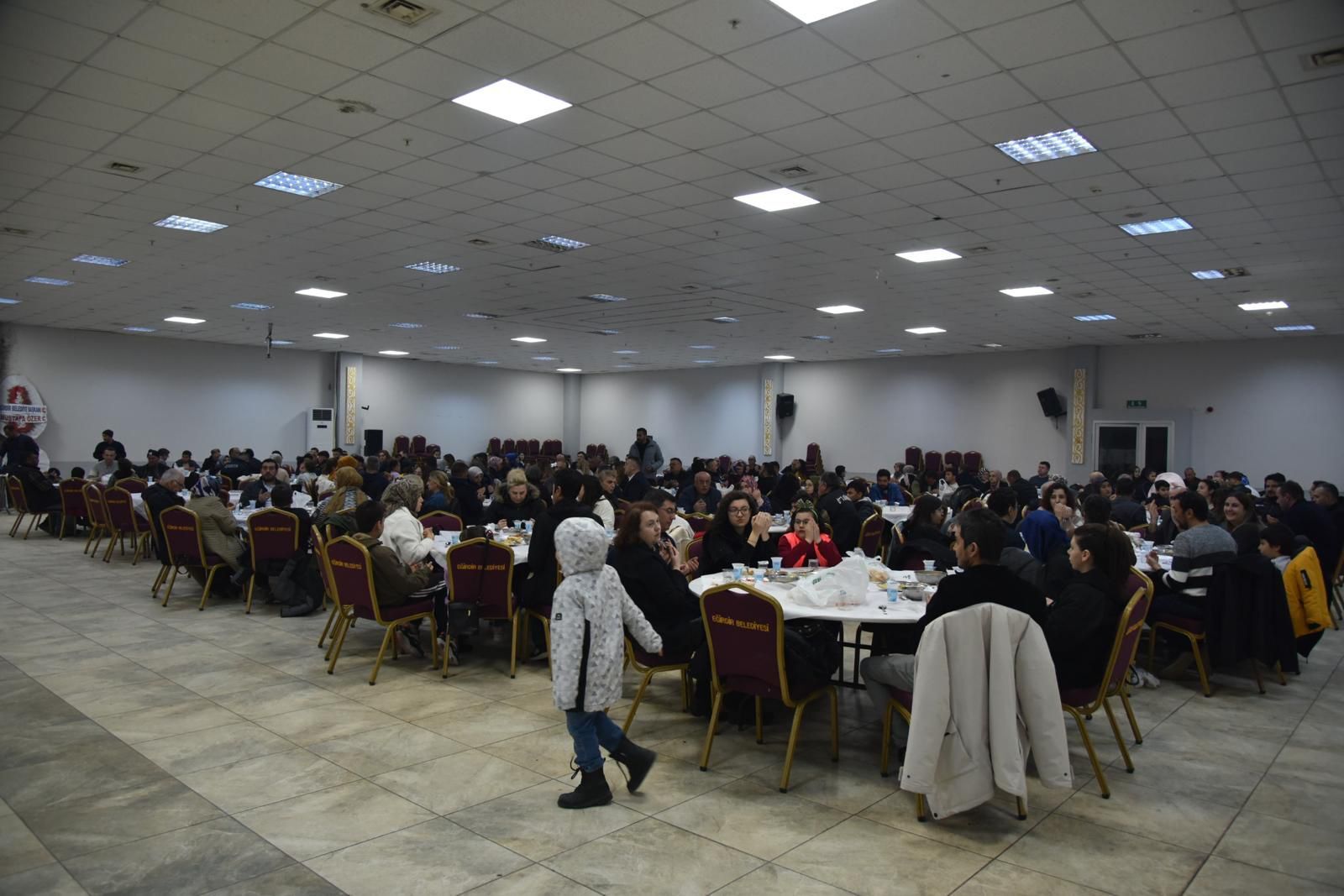 Eğirdir Belediyesi Personeli Aileleriyle İftarda Buluştu 3