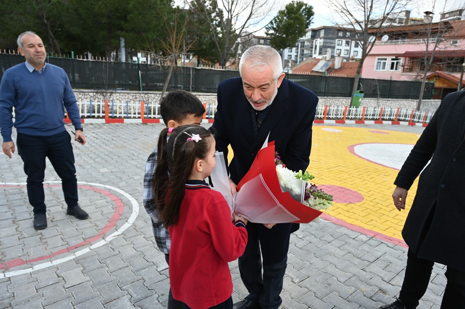 Isparta Belediye Başkanı Minik Öğrencilerle Buluştu 1