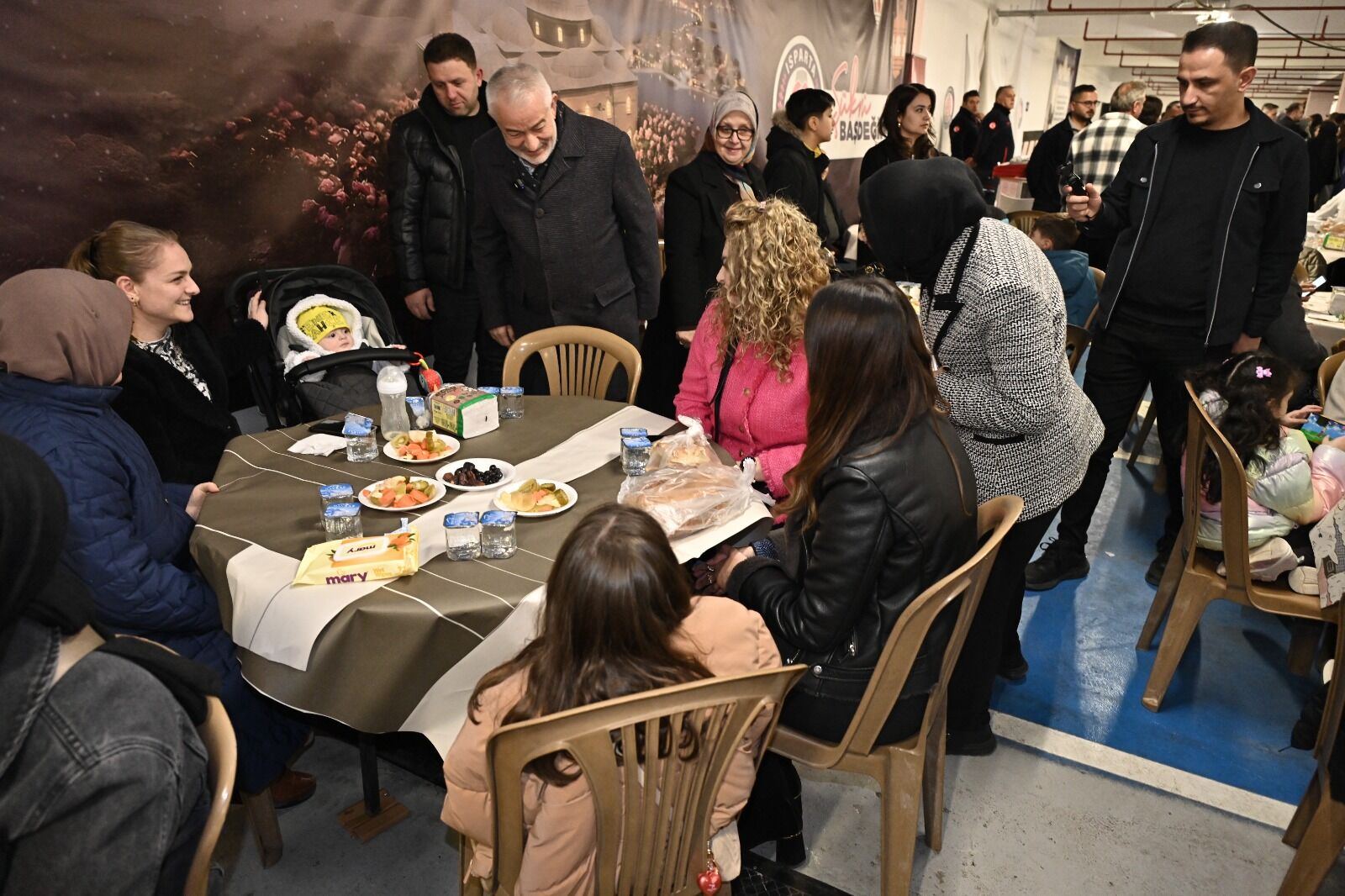 Isparta Belediyesi İftar Sofrasında Şehit Aileleri Ve Gazileri Ağırladı (4)