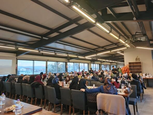 Isparta İl Müftüsü Muharrem Biçer Genç Hafızlarla İftarda (2)