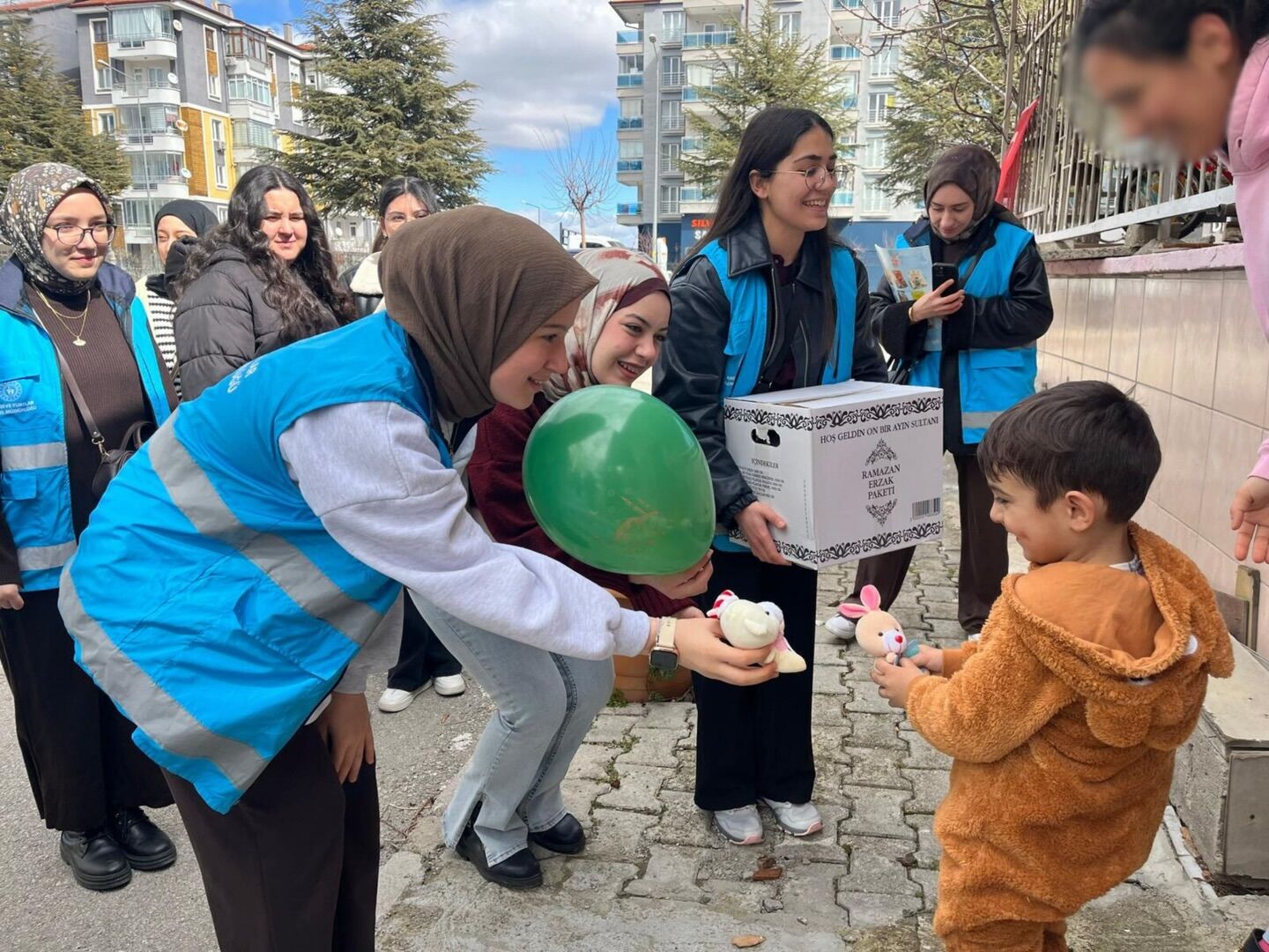 Isparta'da Anlamlı Ramazan Gülcihan Yurdundan Yardım Eli (1)
