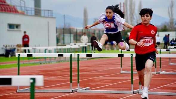 Isparta’da Gençler A B Atletizm İl Birinciliği Heyecanı Sona Erdi 2