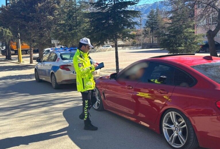 Isparta’da Okul Önleri Ve Çevresinde Asayiş Denetimleri Yapıldı 1