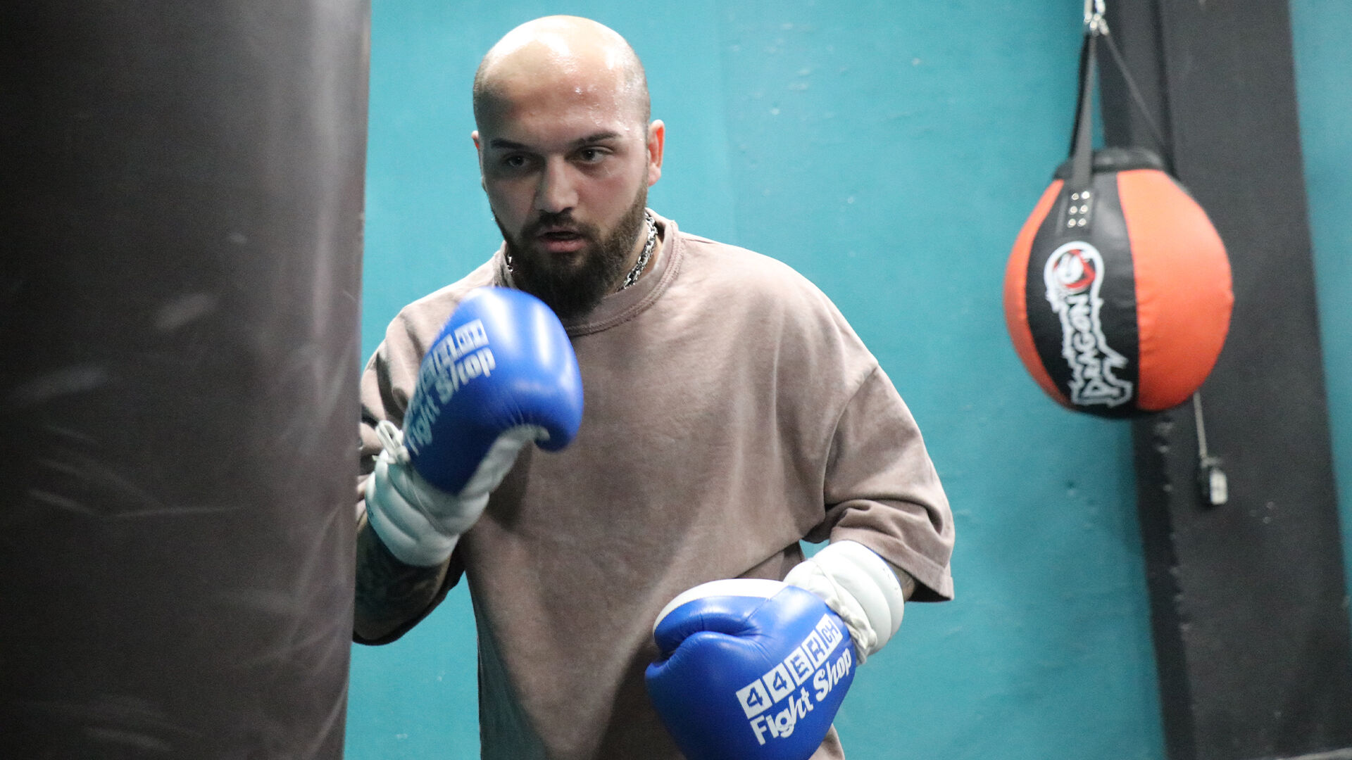 Kaza Sonrası “Yaşamaz” Denilen Boksör Azmiyle Ringlere Geri Döndü (1)