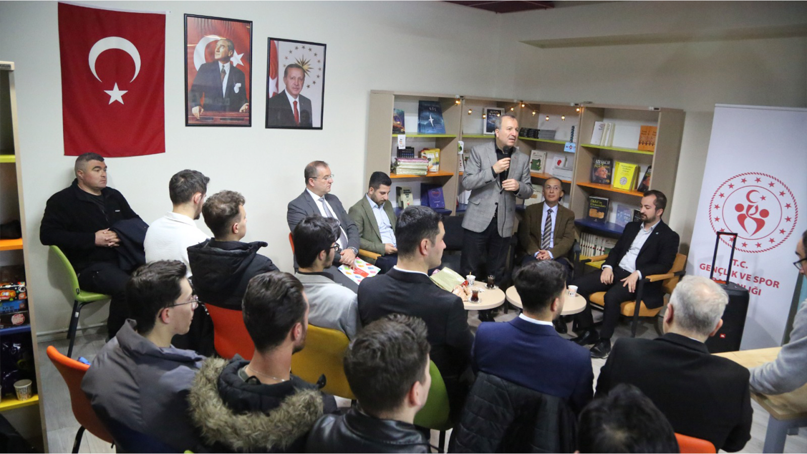 Milletvekili Gökgöz Sdü’de Uluslararası Öğrencilerle Buluştu (1)