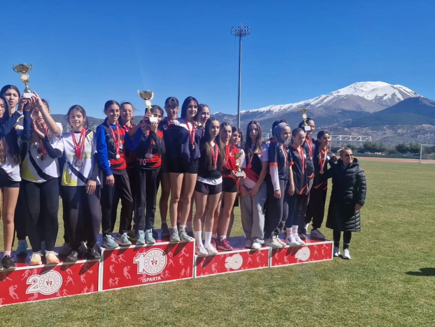 Pistte Yıldızlar Geçidi Atletizm İl Birincileri Belli Oldu (3)