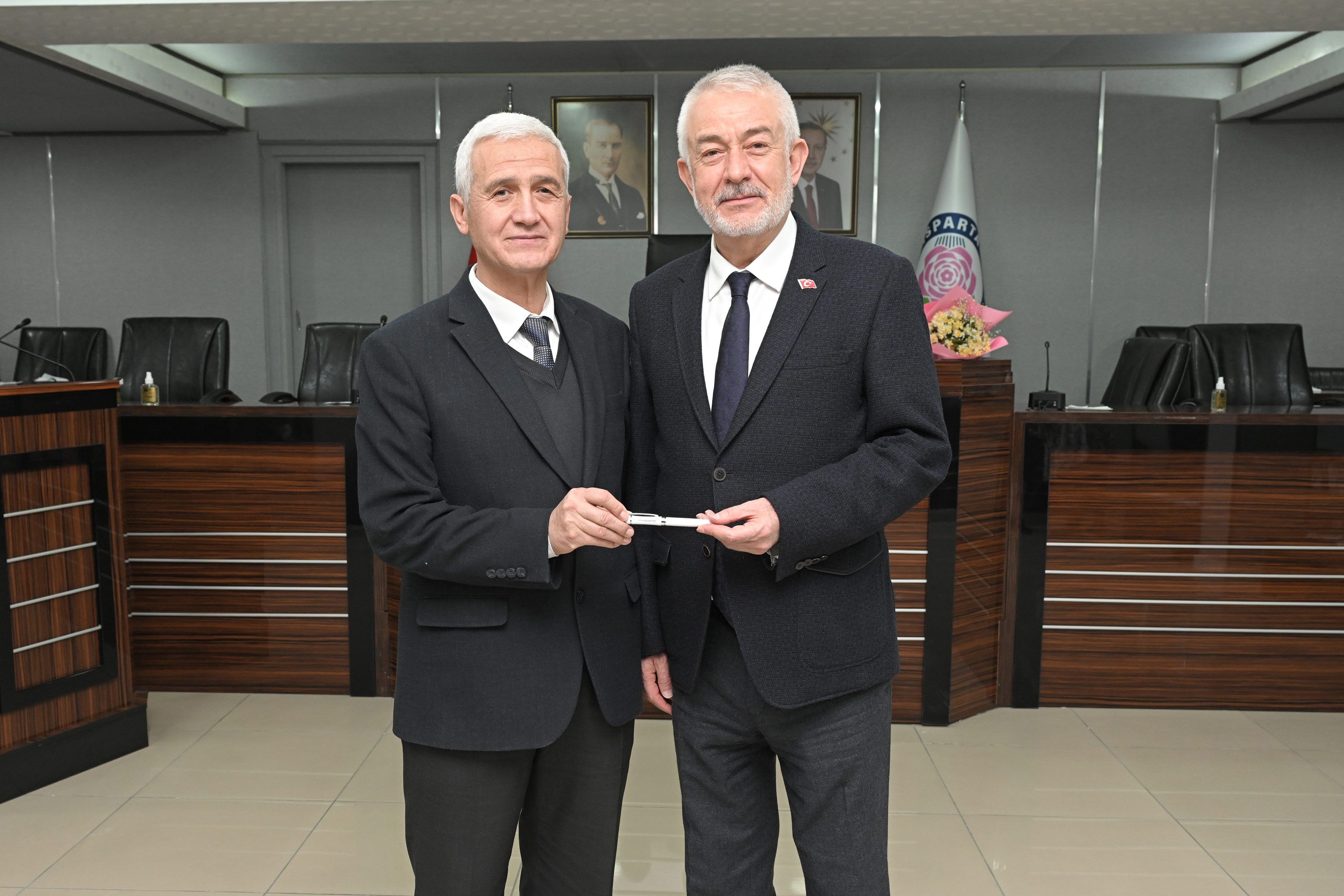 Sehit Hasan Huseyin Gul Ilkokulu 2B Sınıfı Baskana Ziyaret (9)