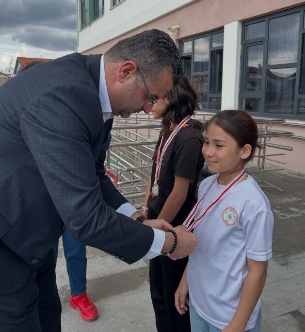 Yurtbir Ortaokulu