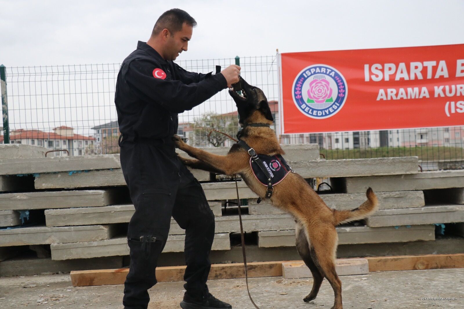 Asil Ve Gunes Hayat Kurtarmaya 4