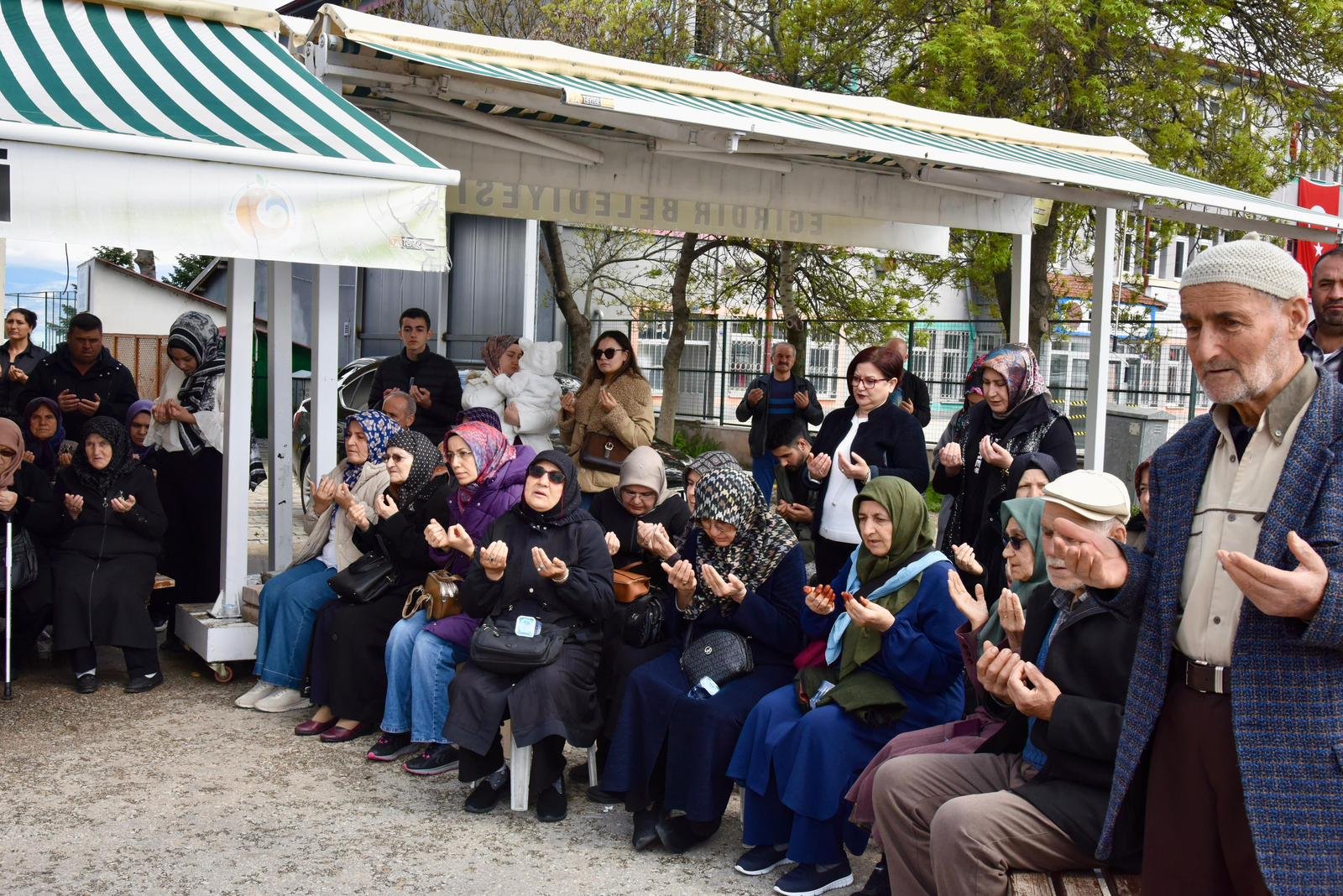 Başkan Mustafa Özer, Hacı Adaylarını Dualarla Uğurladı (3)