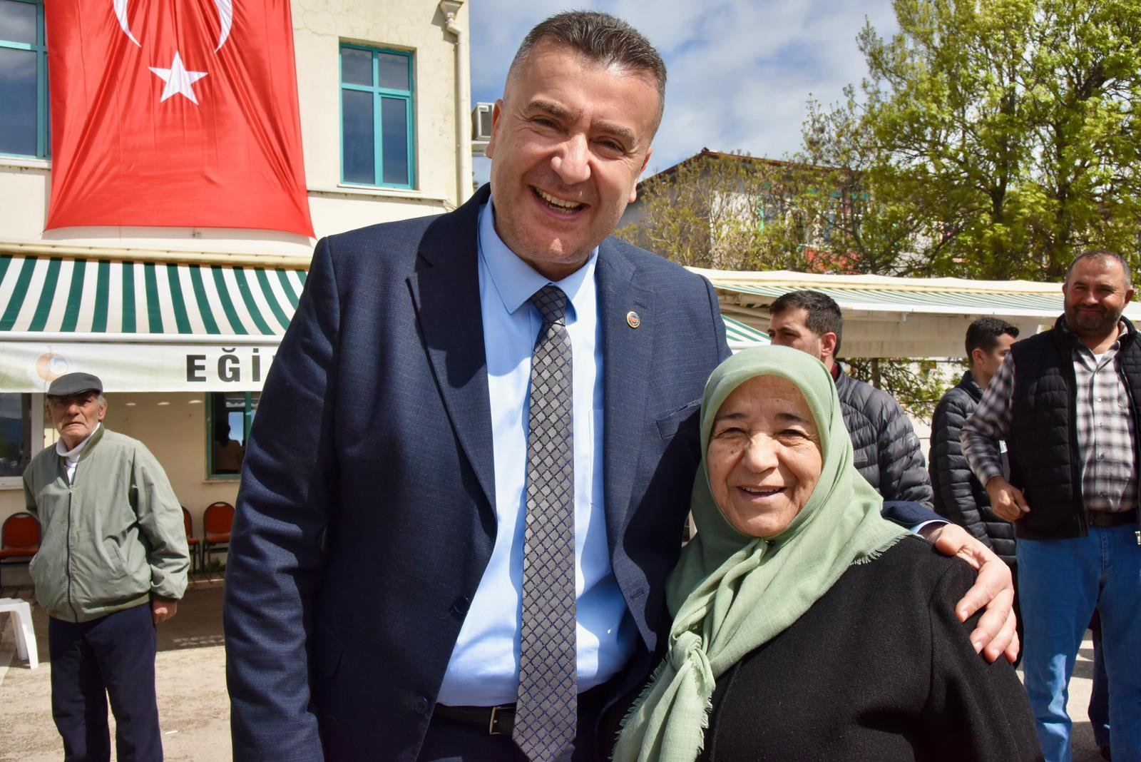 Başkan Mustafa Özer, Hacı Adaylarını Dualarla Uğurladı (4)