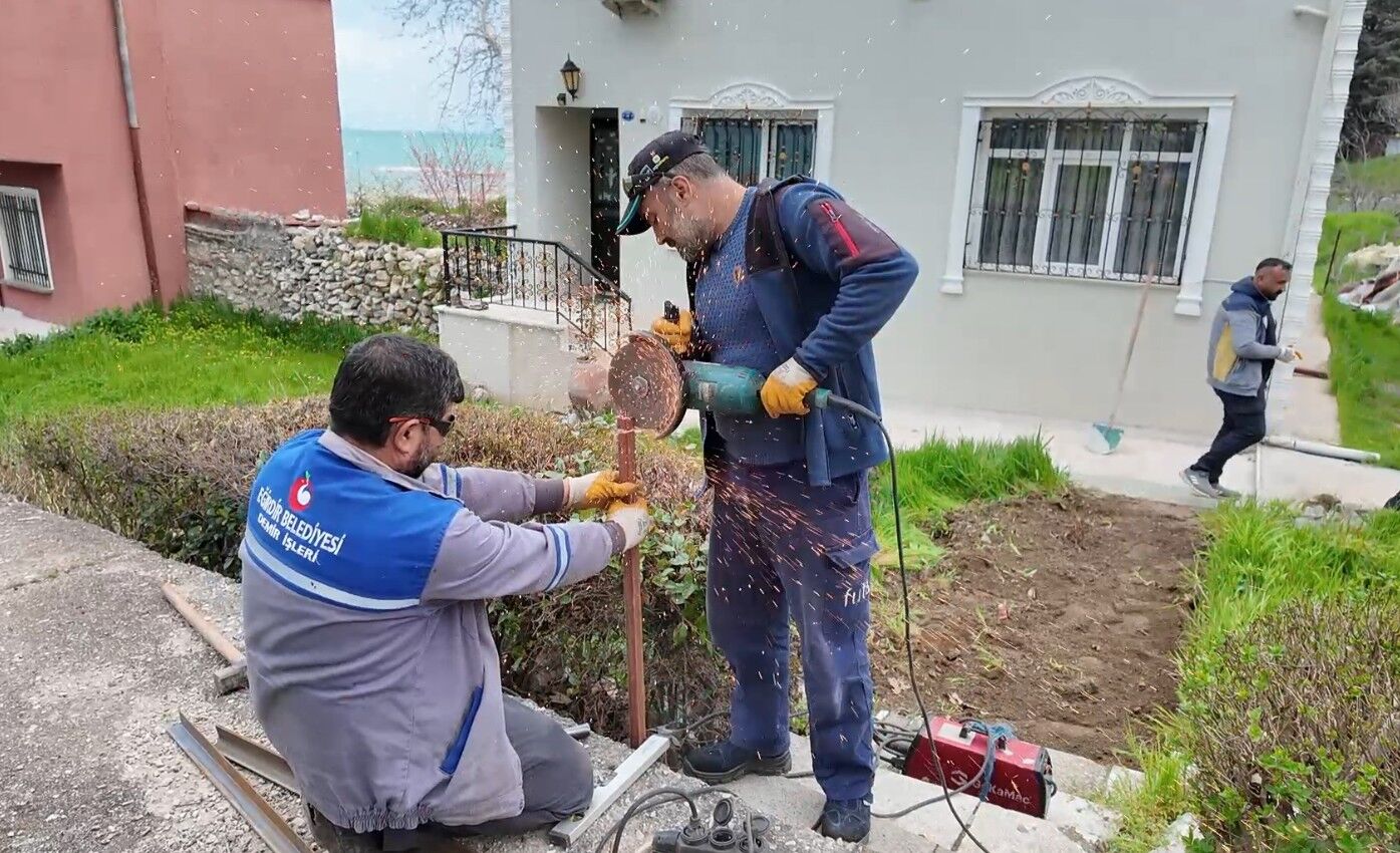 Başkan Özer Söz Verdi̇, Aninda Yeri̇ne Geti̇rdi̇! 2