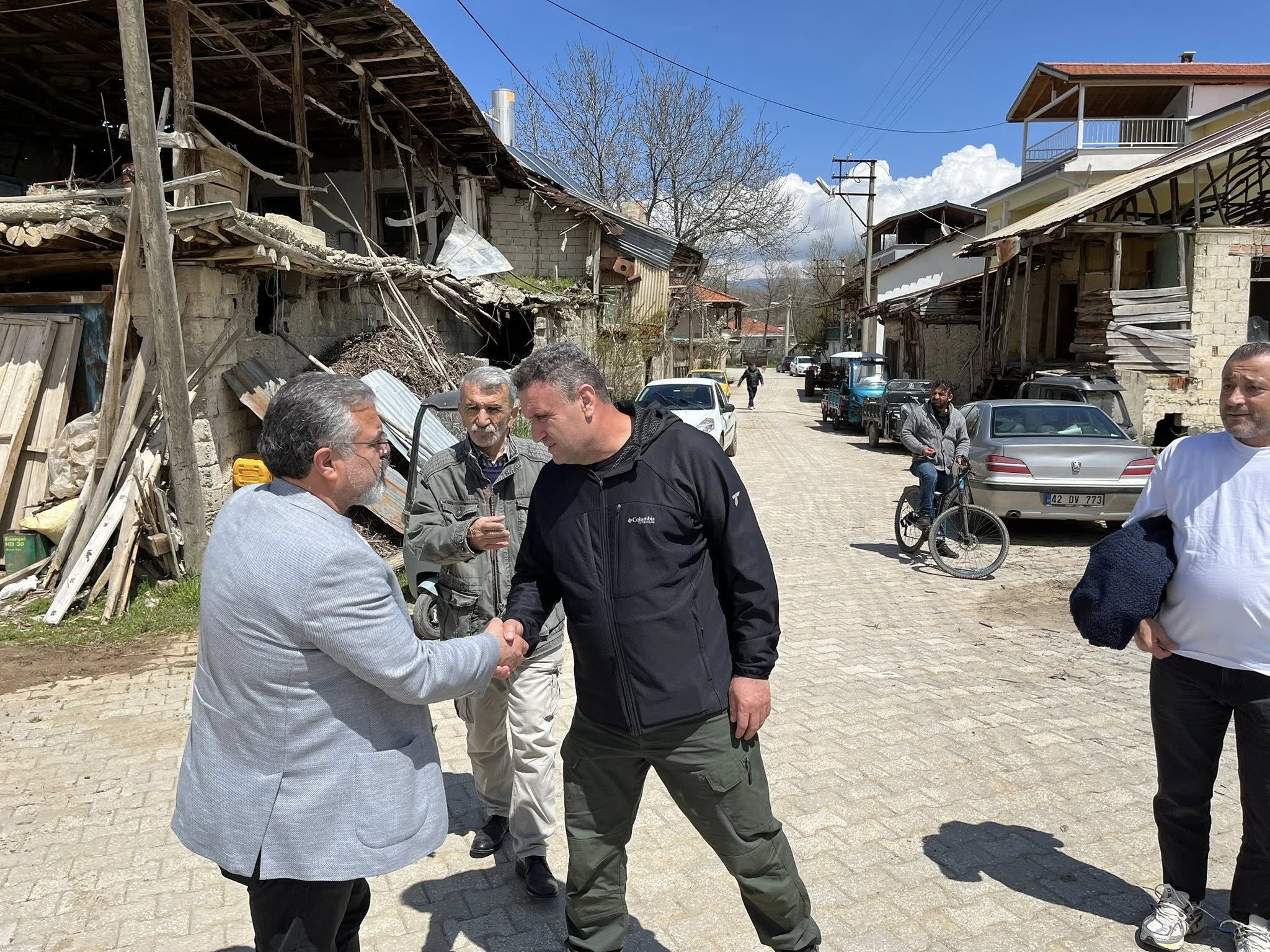 Chp Heyeti, Hüyüklü’de Cenaze Törenine Katıldı (2)